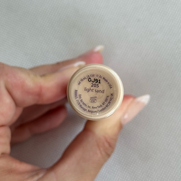 tarte Shape Tape Contour Concealer - Cream and Purple - Picture 5 of 5